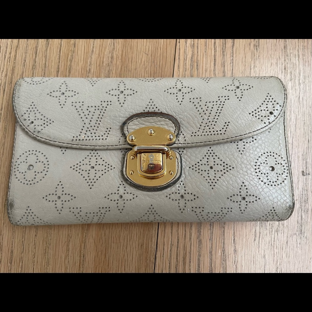 Louis Vuitton Amelia Wallet Cream